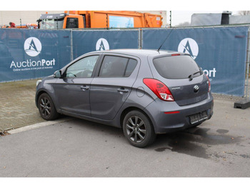 Sedan Hyundai i20: picture 5 Sedan Hyundai i20: picture 5