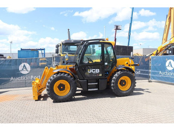Telescopic handler JCB