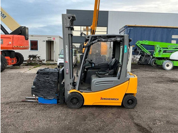 Electric forklift JUNGHEINRICH EFG