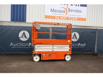 Scissor lift SNORKEL