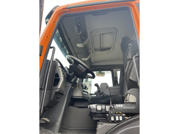 Interior photo 1:  CAMIONN MULTILIF 6X4 MAN 26480 leasing CAMIONN MULTILIF 6X4 MAN 26480