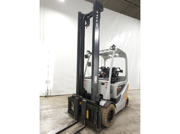 Electric forklift STILL RX60