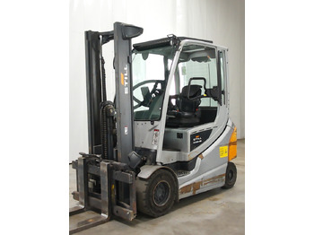 Electric forklift STILL RX60