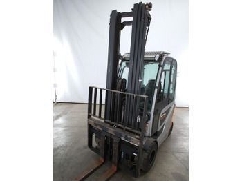 Electric forklift STILL RX60