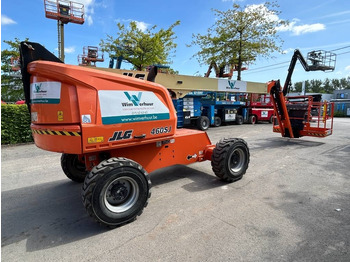 Telescopic boom JLG