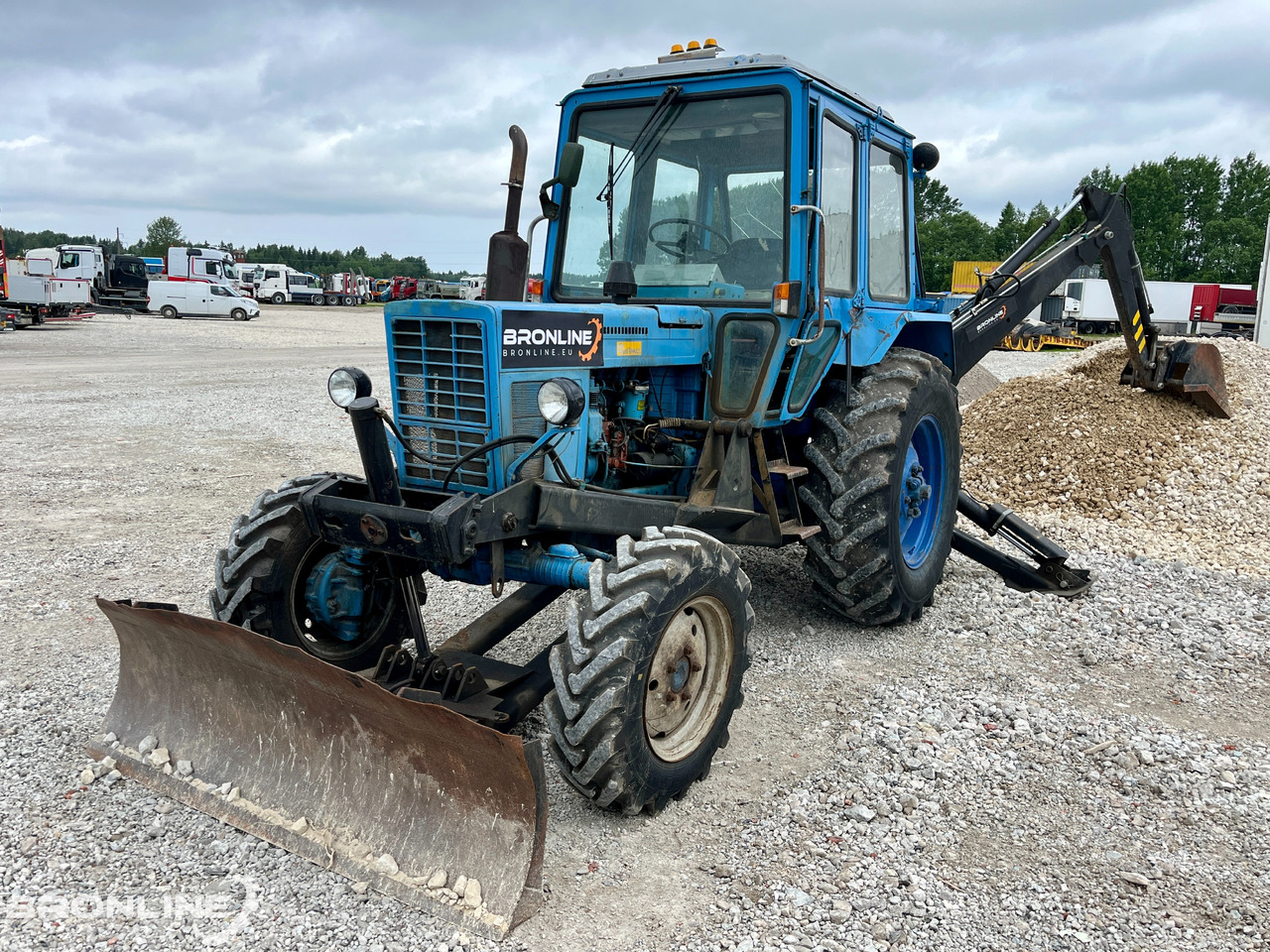 1992 MTZ 82 Traktor-ekskavaator - Backhoe loader: picture 1 1992 MTZ 82 Traktor-ekskavaator - Backhoe loader: picture 1