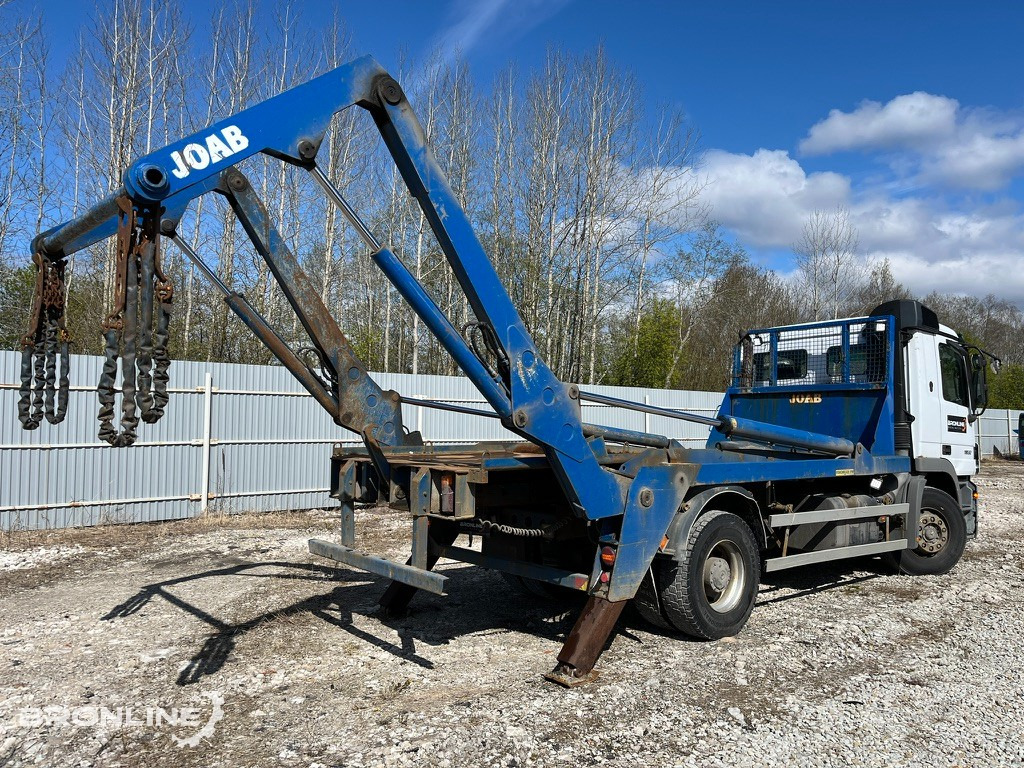 Skip loader truck 2004 Mercedes-Benz Actros 1832 Skip Loader Joab: picture 13