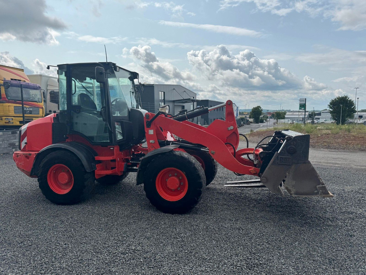 CAT 908M Radlader 6460 Kg Schaufel Gabel - Wheel loader: picture 4 CAT 908M Radlader 6460 Kg Schaufel Gabel - Wheel loader: picture 4