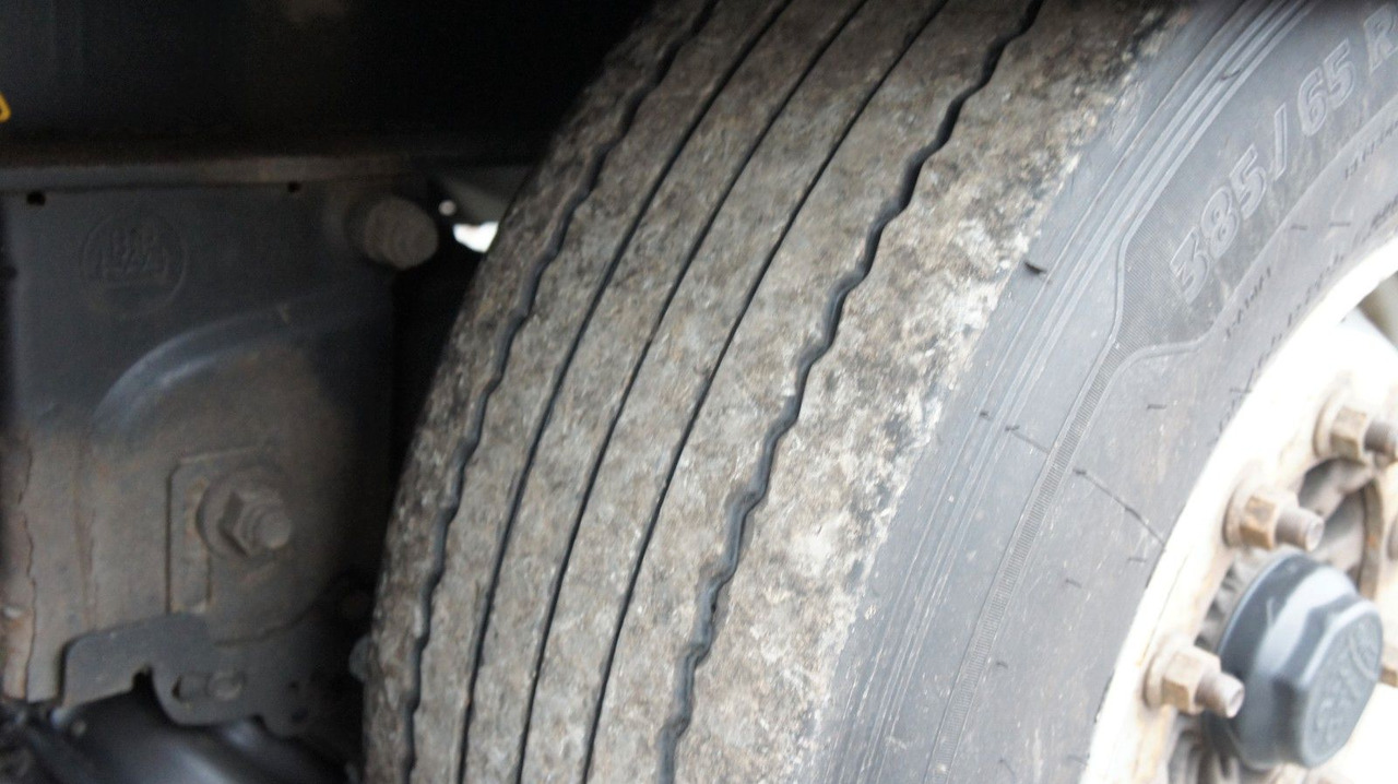 Curtainsider semi-trailer Krone SD Doppelter Boden Verstärkte Plane 2x Liftachse: picture 7 Curtainsider semi-trailer Krone SD Doppelter Boden Verstärkte Plane 2x Liftachse: picture 7