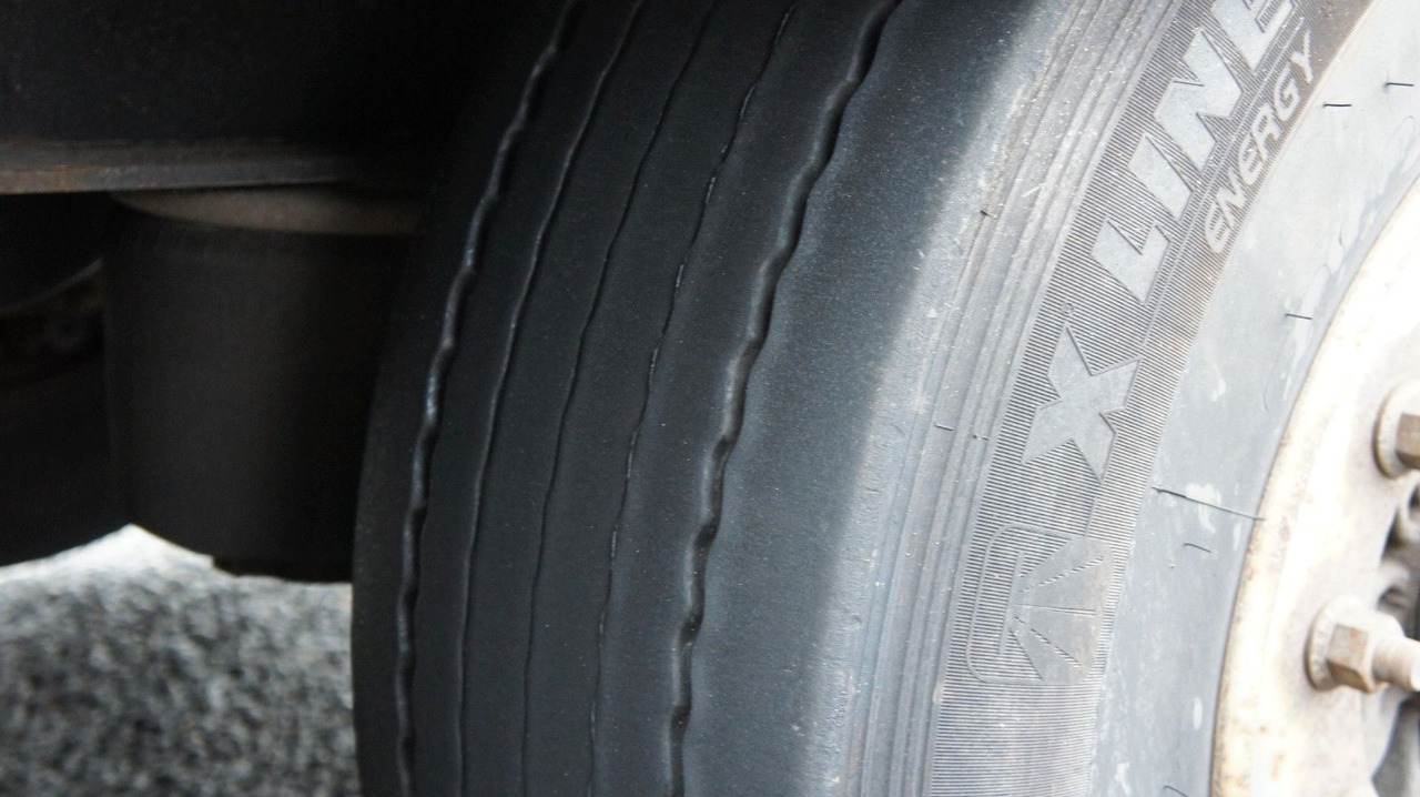 Curtainsider semi-trailer Krone SD Doppelter Boden Verstärkte Plane 2x Liftachse: picture 10 Curtainsider semi-trailer Krone SD Doppelter Boden Verstärkte Plane 2x Liftachse: picture 10