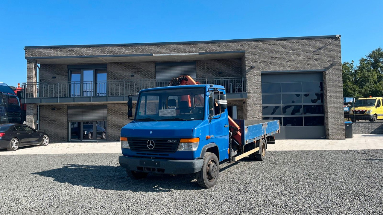 Mercedes-Benz 816D Pritsche Kran Palfinger Blatt - Blatt - Open body delivery van: picture 1 Mercedes-Benz 816D Pritsche Kran Palfinger Blatt - Blatt - Open body delivery van: picture 1