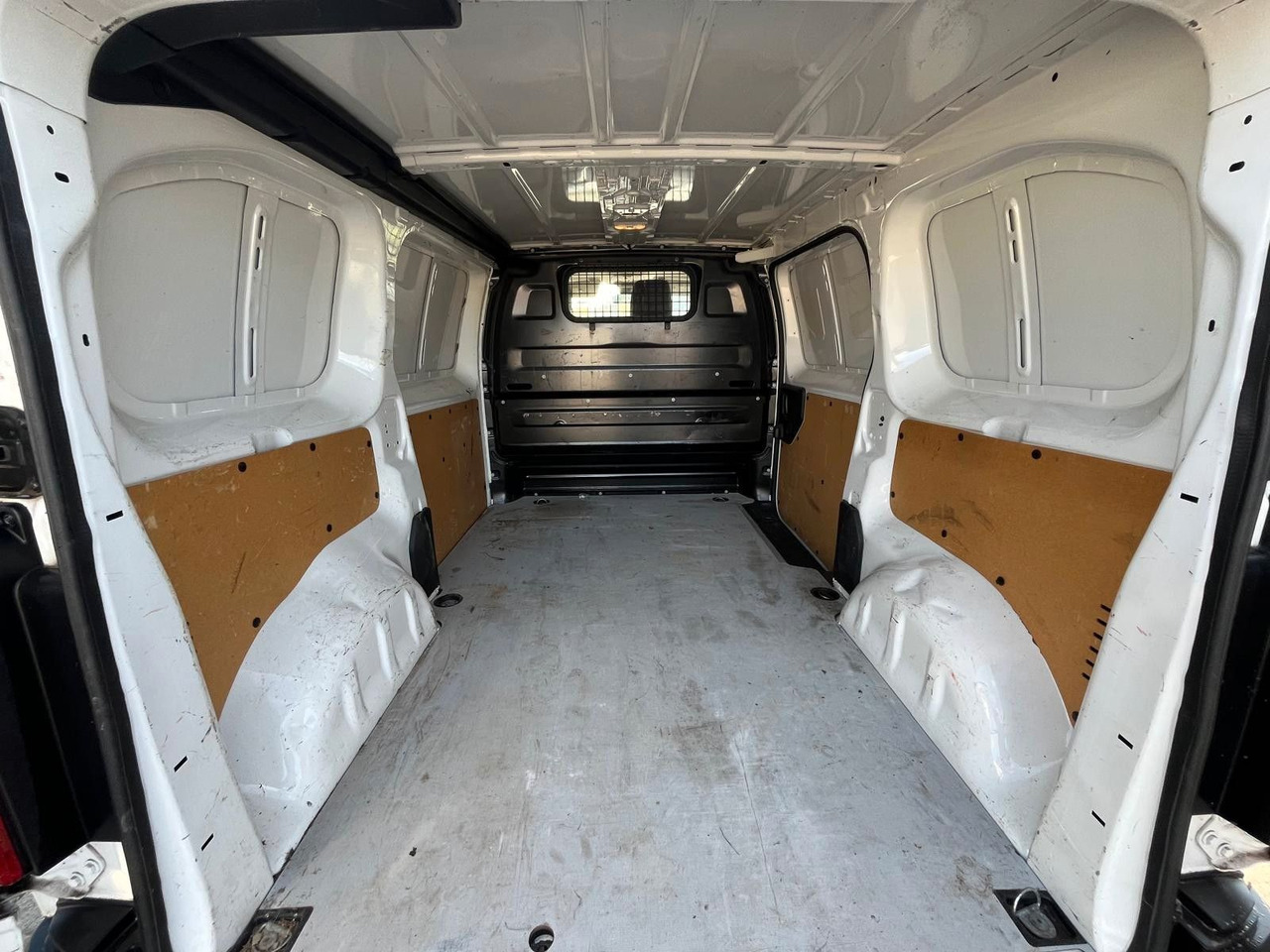 Peugeot Expert Kasten Premium L2 - Passenger van: picture 5 Peugeot Expert Kasten Premium L2 - Passenger van: picture 5