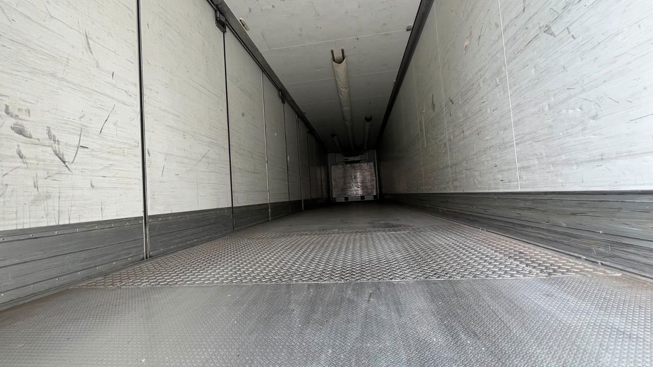 Schmitz Cargobull SKO 24 Kühlkoffer SAF Carrier Faltwand - Refrigerator semi-trailer: picture 3 Schmitz Cargobull SKO 24 Kühlkoffer SAF Carrier Faltwand - Refrigerator semi-trailer: picture 3