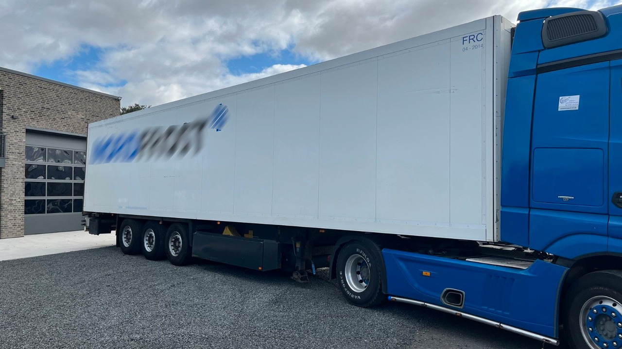 Schmitz Cargobull SKO 24 Kühlkoffer SAF Carrier Faltwand - Refrigerator semi-trailer: picture 5 Schmitz Cargobull SKO 24 Kühlkoffer SAF Carrier Faltwand - Refrigerator semi-trailer: picture 5