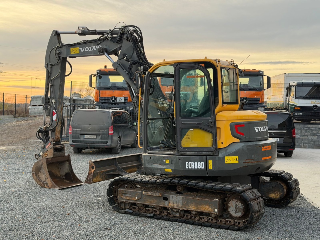 Volvo ECR 88 D Verstellauslger OQ Oilquick leasing Volvo ECR 88 D Verstellauslger OQ Oilquick: picture 13 Volvo ECR 88 D Verstellauslger OQ Oilquick leasing Volvo ECR 88 D Verstellauslger OQ Oilquick: picture 13