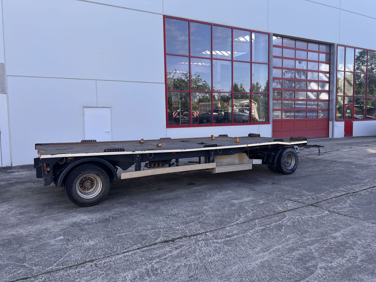 2 Achs Kombi- Anhänger für Abroll- oder Absetzm - Roll-off/ Skip trailer: picture 4 2 Achs Kombi- Anhänger für Abroll- oder Absetzm - Roll-off/ Skip trailer: picture 4