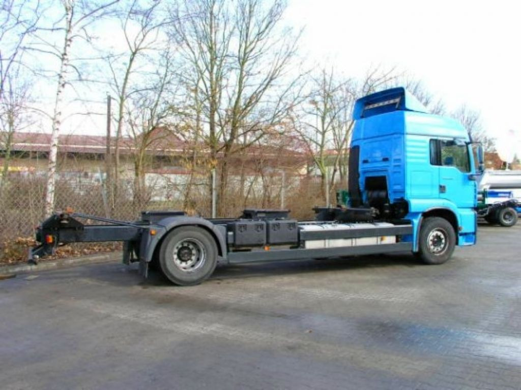 MAN 18.410 TGA2 Achs BDF- LKW - Container transporter/ Swap body truck: picture 4 MAN 18.410 TGA2 Achs BDF- LKW - Container transporter/ Swap body truck: picture 4