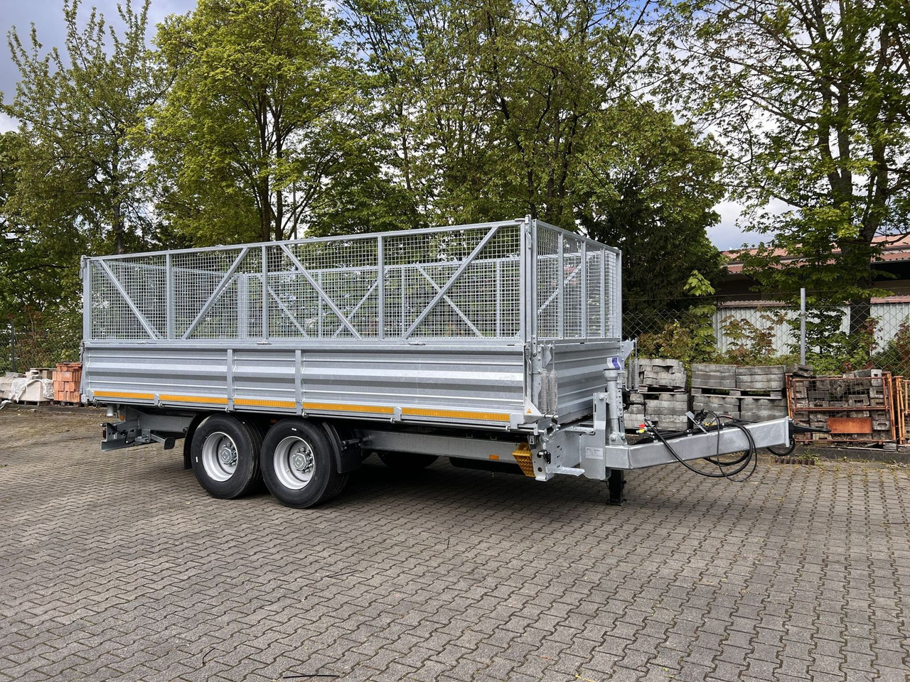 Möslein 14 t Tandem- Kipper Tieflader 5,70 m lang, Brei - Tipper trailer: picture 3 Möslein 14 t Tandem- Kipper Tieflader 5,70 m lang, Brei - Tipper trailer: picture 3