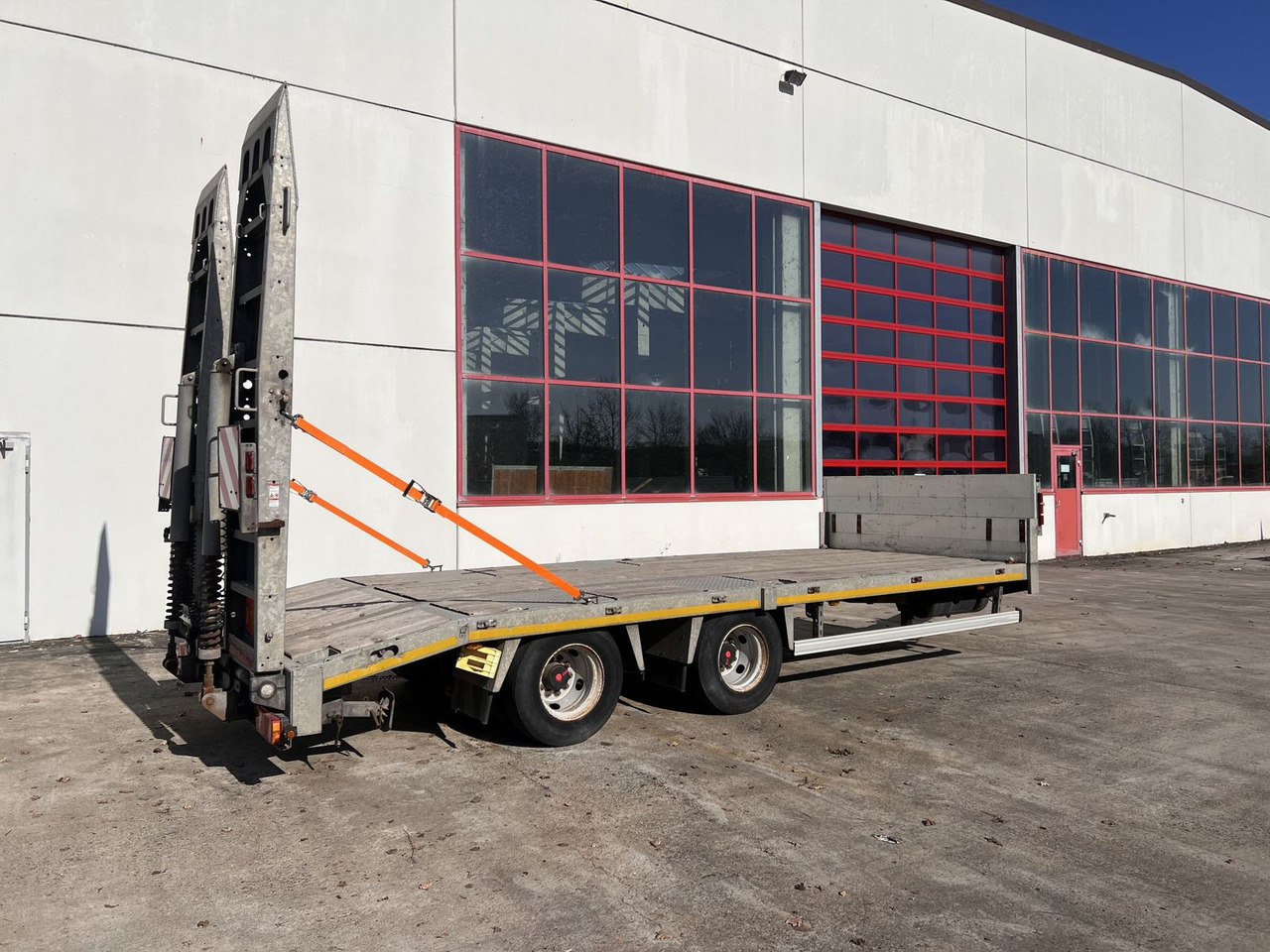 Möslein 19 t Tandemtieflader - Low loader trailer: picture 2 Möslein 19 t Tandemtieflader - Low loader trailer: picture 2