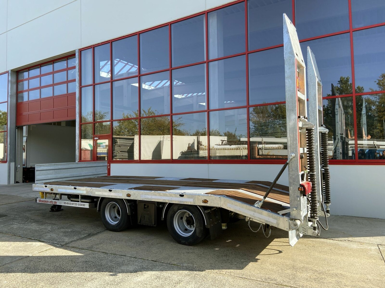 Low loader trailer Möslein  21 t Tandemtieflader, Luftgefedert, NEU: picture 6