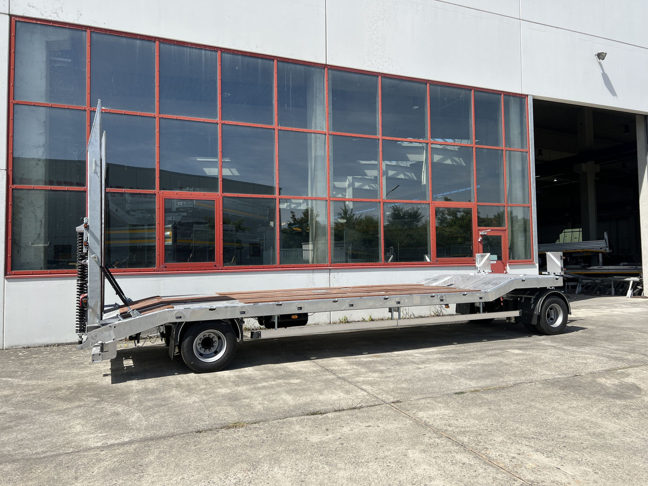 Möslein T 2 Schwebheim Neuer 2 Achs Tieflader- Anhänger, Verbreiterung - Low loader trailer: picture 3 Möslein T 2 Schwebheim Neuer 2 Achs Tieflader- Anhänger, Verbreiterung - Low loader trailer: picture 3