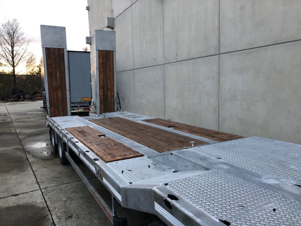 New Low loader trailer for transportation of heavy machinery Möslein T 4 VB H1  neuer 4 Achs Tieflader hydraulischen Rampen: picture 10