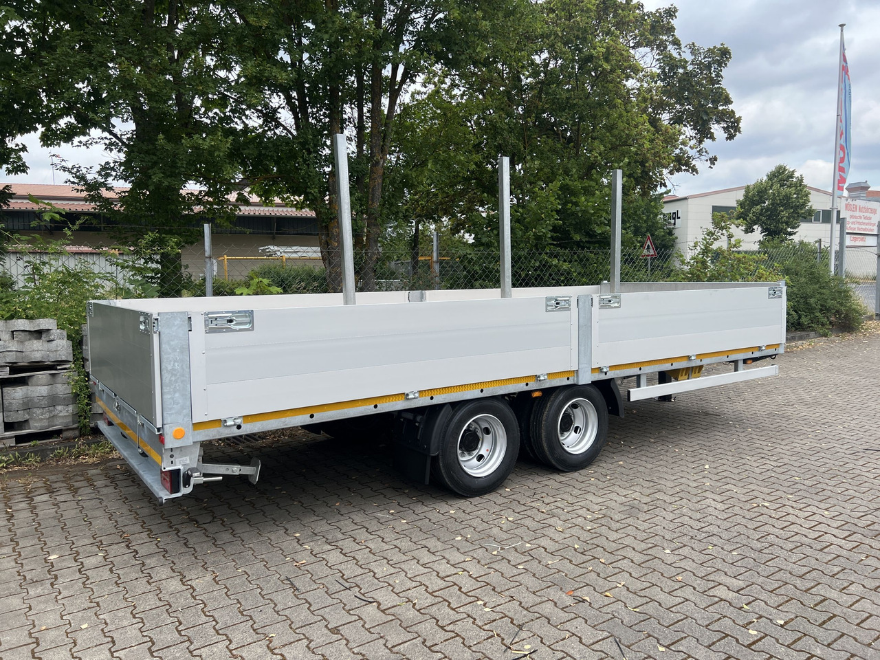 Möslein THT 14,4 G 6,2 L 14,4 t Tandem- Pritschenanhänger- Tieflader - Dropside/ Flatbed trailer: picture 3 Möslein THT 14,4 G 6,2 L 14,4 t Tandem- Pritschenanhänger- Tieflader - Dropside/ Flatbed trailer: picture 3