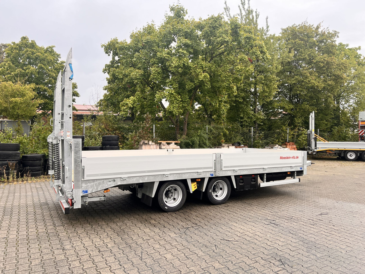 Möslein TT 14 14,4 t TandemtiefladerNeufahrzeug - Low loader trailer: picture 2 Möslein TT 14 14,4 t TandemtiefladerNeufahrzeug - Low loader trailer: picture 2