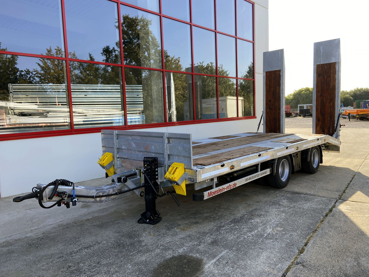 Möslein TT 21-6,5 21 t Tandemtieflader, Luftgefedert, NEU - Low loader trailer: picture 5 Möslein TT 21-6,5 21 t Tandemtieflader, Luftgefedert, NEU - Low loader trailer: picture 5