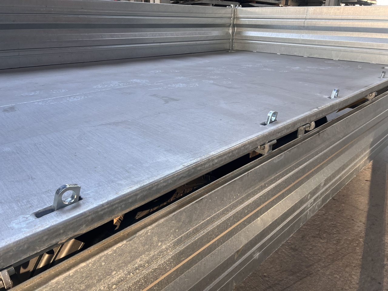 Möslein TTD 14 Schwebheim 14,4 t Tandemkipper Tieflader Breite Reifen-- Neufahrzeug -- - Tipper trailer: picture 2 Möslein TTD 14 Schwebheim 14,4 t Tandemkipper Tieflader Breite Reifen-- Neufahrzeug -- - Tipper trailer: picture 2