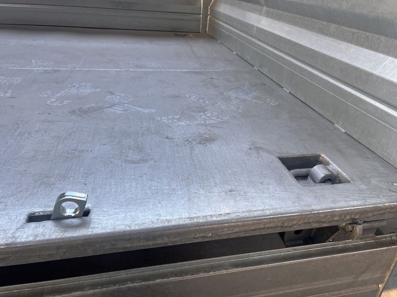 Möslein TTD 14 Schwebheim 14,4 t Tandemkipper Tieflader Breite Reifen-- Neufahrzeug -- - Tipper trailer: picture 3 Möslein TTD 14 Schwebheim 14,4 t Tandemkipper Tieflader Breite Reifen-- Neufahrzeug -- - Tipper trailer: picture 3