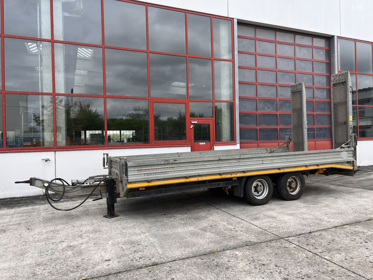 Möslein TTS 13 Schwebheim 13 t Tandemtieflader - Low loader trailer: picture 1 Möslein TTS 13 Schwebheim 13 t Tandemtieflader - Low loader trailer: picture 1