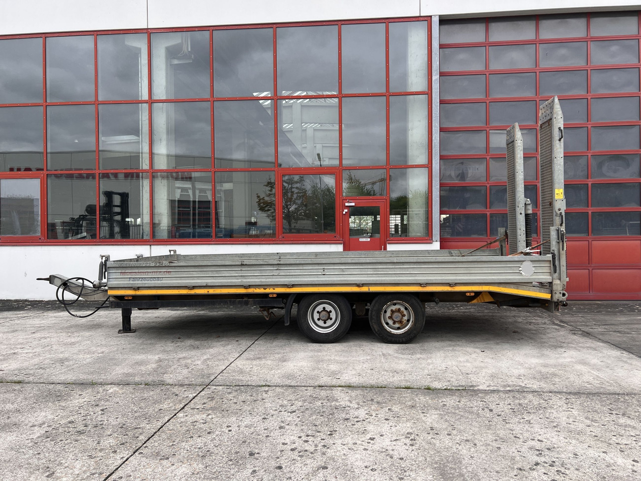 Möslein TTS 13 Schwebheim 13 t Tandemtieflader - Low loader trailer: picture 2 Möslein TTS 13 Schwebheim 13 t Tandemtieflader - Low loader trailer: picture 2
