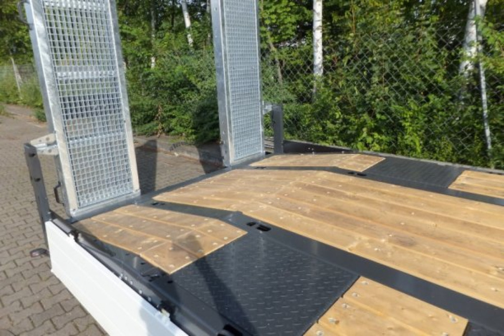 New Low loader trailer for transportation of heavy machinery Möslein TTT 11- 6,28 Weiß  Neuer Tandemtieflader: picture 12