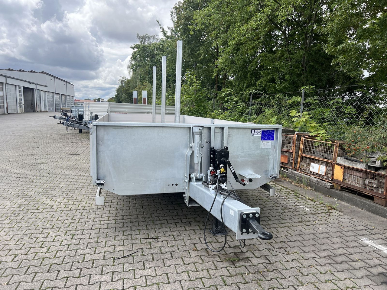 Low loader trailer Möslein  Tandem- Pritschenanhänger- Tieflader: picture 9