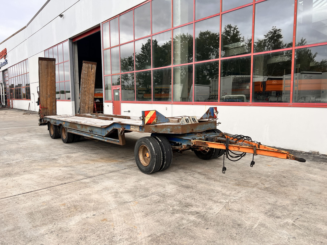 Müller Mitteltal T3 3 Achs Tieflader mit ABS - Low loader trailer: picture 2 Müller Mitteltal T3 3 Achs Tieflader mit ABS - Low loader trailer: picture 2