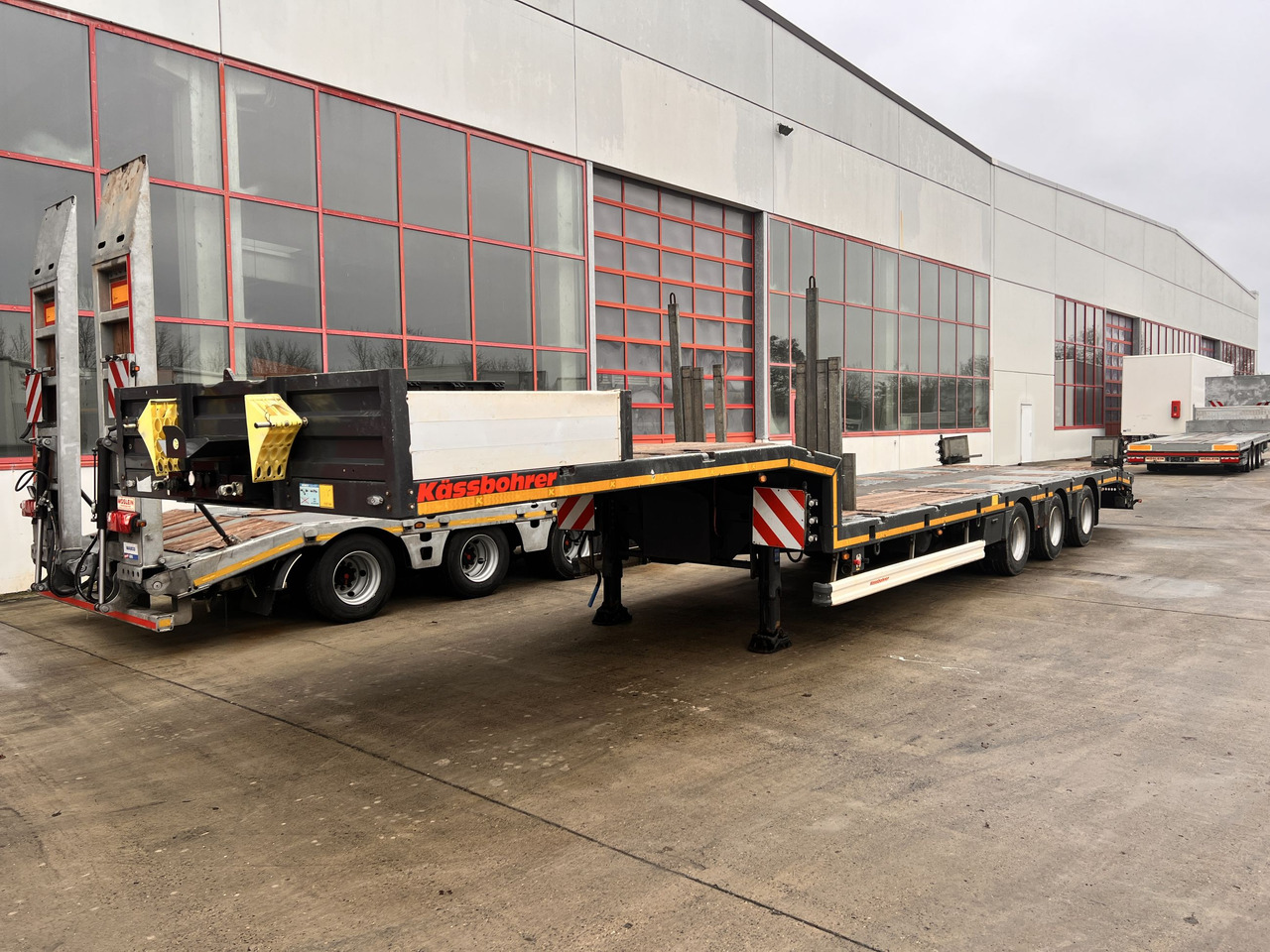 T3 3 Achs Satteltieflader - Low loader semi-trailer: picture 2 T3 3 Achs Satteltieflader - Low loader semi-trailer: picture 2