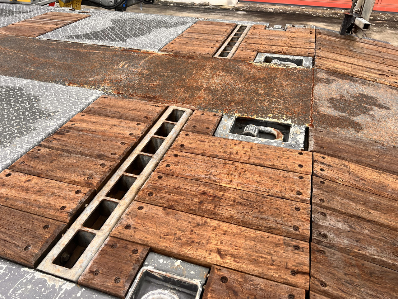 T3 3 Achs Satteltieflader - Low loader semi-trailer: picture 5 T3 3 Achs Satteltieflader - Low loader semi-trailer: picture 5