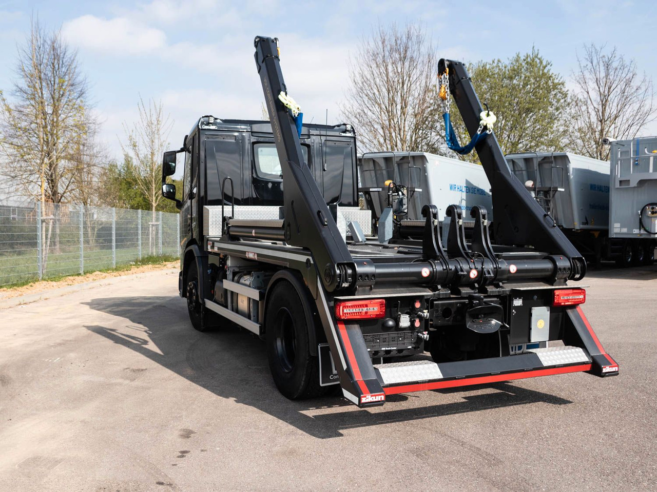 DAF FA XD 410 VDL Absetzkipper DAF FA XD 410 VDL Absetzkipper - Skip loader truck: picture 5 DAF FA XD 410 VDL Absetzkipper DAF FA XD 410 VDL Absetzkipper - Skip loader truck: picture 5