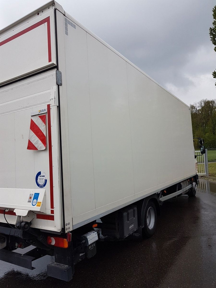 Box truck DAF LF 260 FA 12t Koffer: picture 7