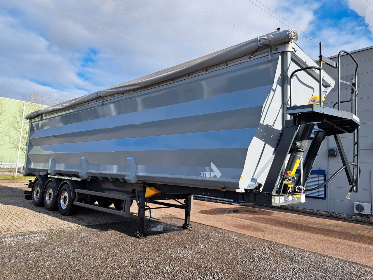 Stas ferroSTAR 68 cbm 3-Achs Kippmulde - Tipper semi-trailer: picture 2 Stas ferroSTAR 68 cbm 3-Achs Kippmulde - Tipper semi-trailer: picture 2