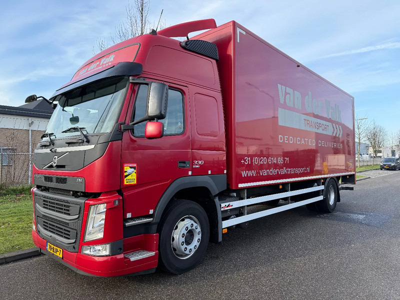 Volvo FM 330 2017 - Box truck: picture 1 Volvo FM 330 2017 - Box truck: picture 1