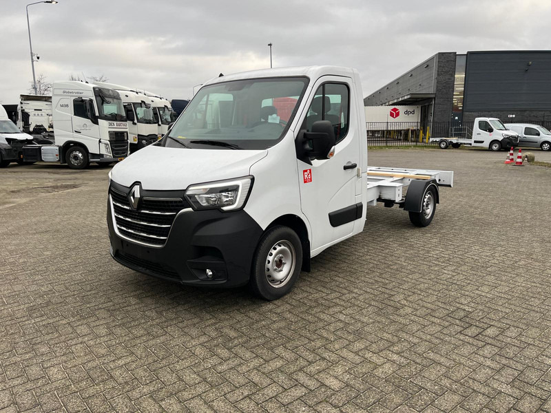 Renault Master Z.E. Red edition, 3T5 52 KWH, Ccab , FWD L2, - Commercial vehicle, Electric van: picture 2 Renault Master Z.E. Red edition, 3T5 52 KWH, Ccab , FWD L2, - Commercial vehicle, Electric van: picture 2