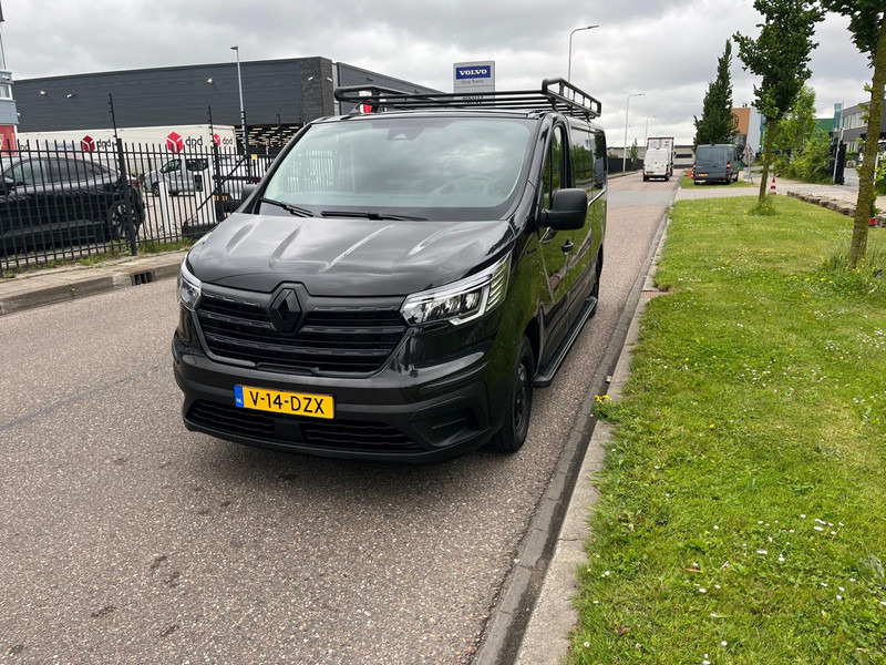 Renault Trafic Black Edition 2.0dci L2 H1, Airco, Nav, Camera - Small van: picture 3 Renault Trafic Black Edition 2.0dci L2 H1, Airco, Nav, Camera - Small van: picture 3