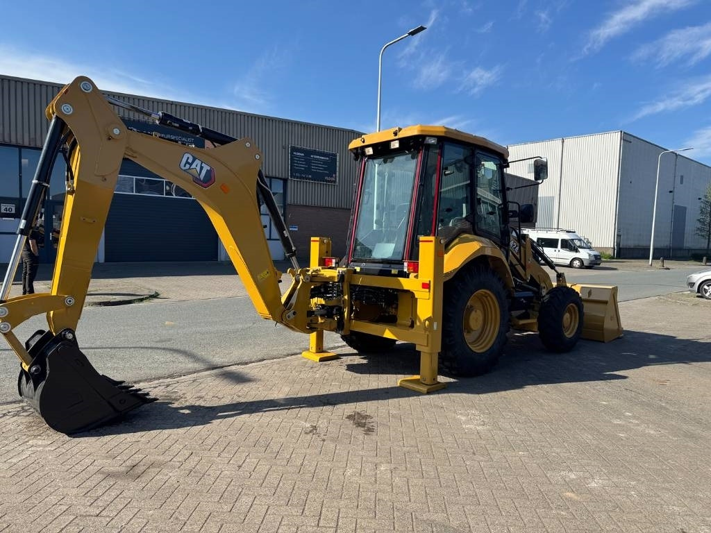 CAT 424 4X4 ( UNUSED NEW ) - Backhoe loader: picture 4 CAT 424 4X4 ( UNUSED NEW ) - Backhoe loader: picture 4