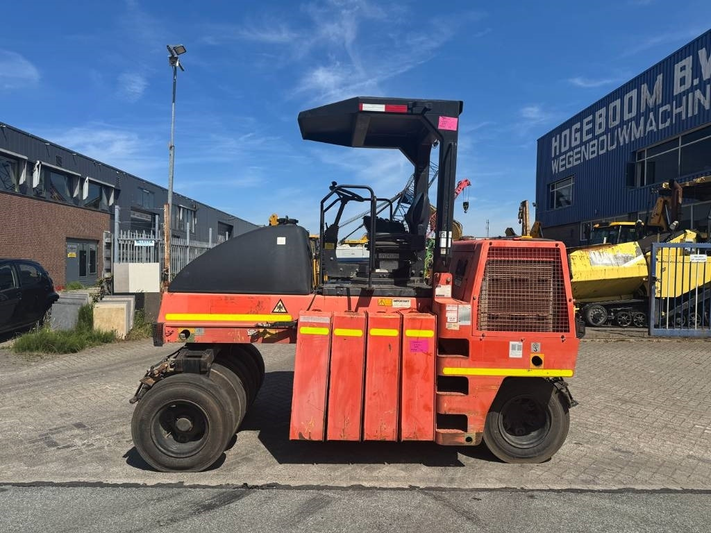 Dynapac CP 142 - Pneumatic roller: picture 1 Dynapac CP 142 - Pneumatic roller: picture 1