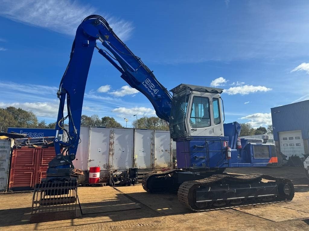 Liebherr R 924 B EW INCL grap - Waste/ Industry handler: picture 3 Liebherr R 924 B EW INCL grap - Waste/ Industry handler: picture 3