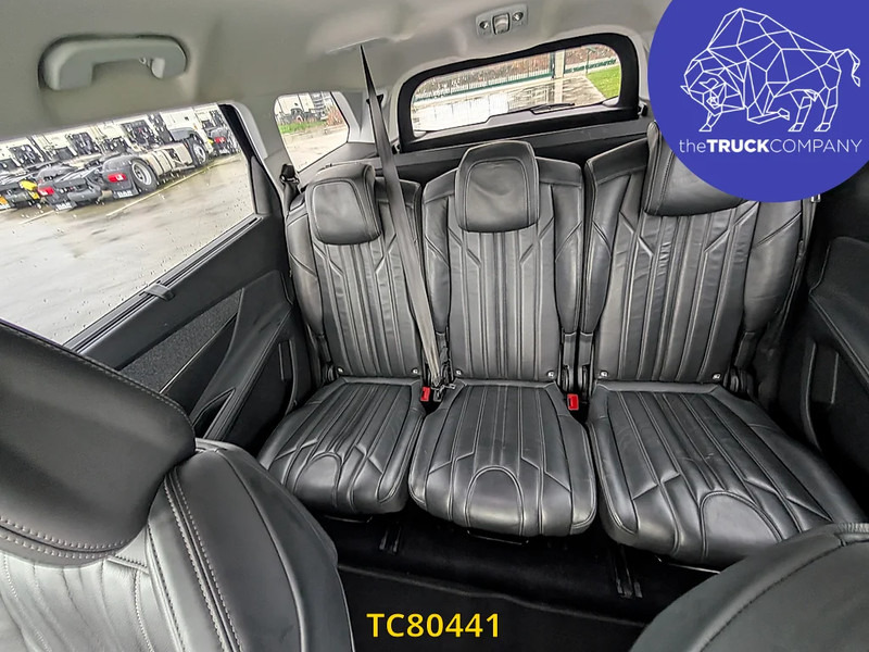 Commercial vehicle Peugeot 5008 1.5 Blue HDI: picture 13