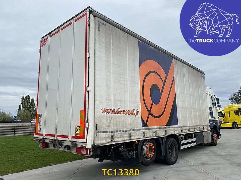 DAF XF 105 460 - Curtain side truck: picture 4 DAF XF 105 460 - Curtain side truck: picture 4