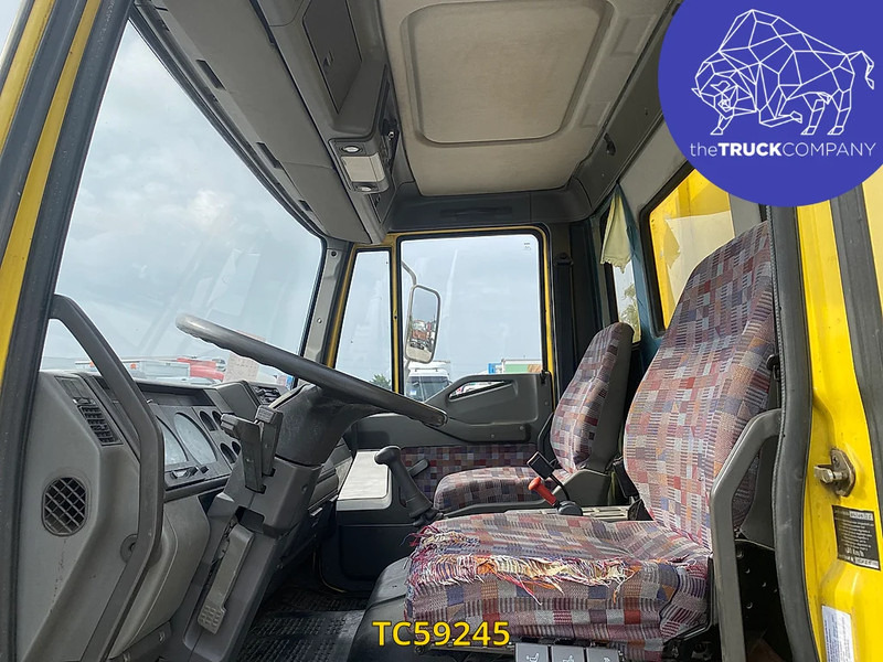 Iveco EuroCargo 120 E18 - Cab chassis truck: picture 3 Iveco EuroCargo 120 E18 - Cab chassis truck: picture 3
